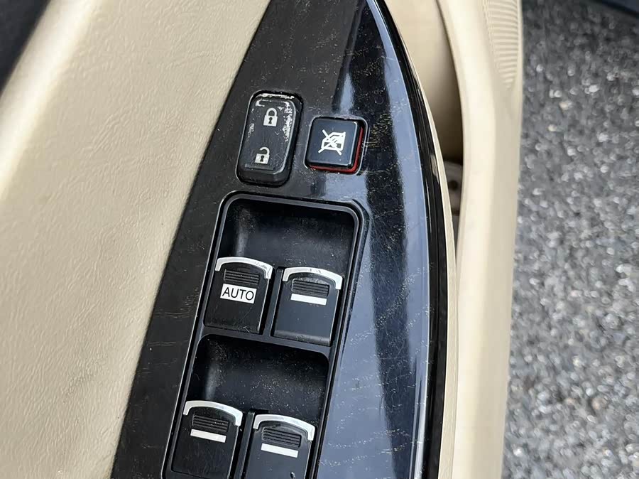 BYD G6 2014 #10 BYD G6 2014 car image #10