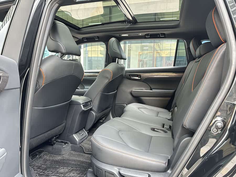 Toyota Crown Kluger 2025 car image #10