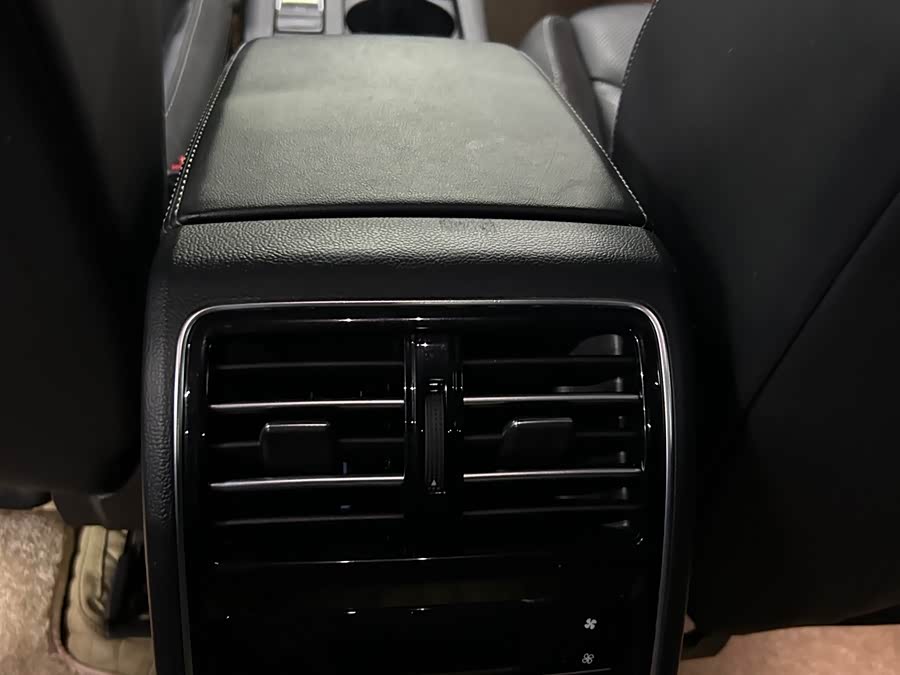 Volkswagen CC (FAW-Volkswagen) 2021 car image #10