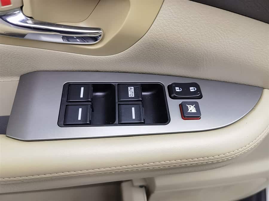 BYD S6 2013 #10 BYD S6 2013 image de voiture #10