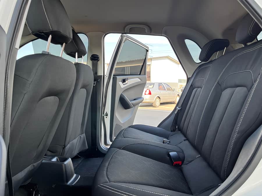 哪吒汽车 哪吒N01 2020 汽车图片 #10