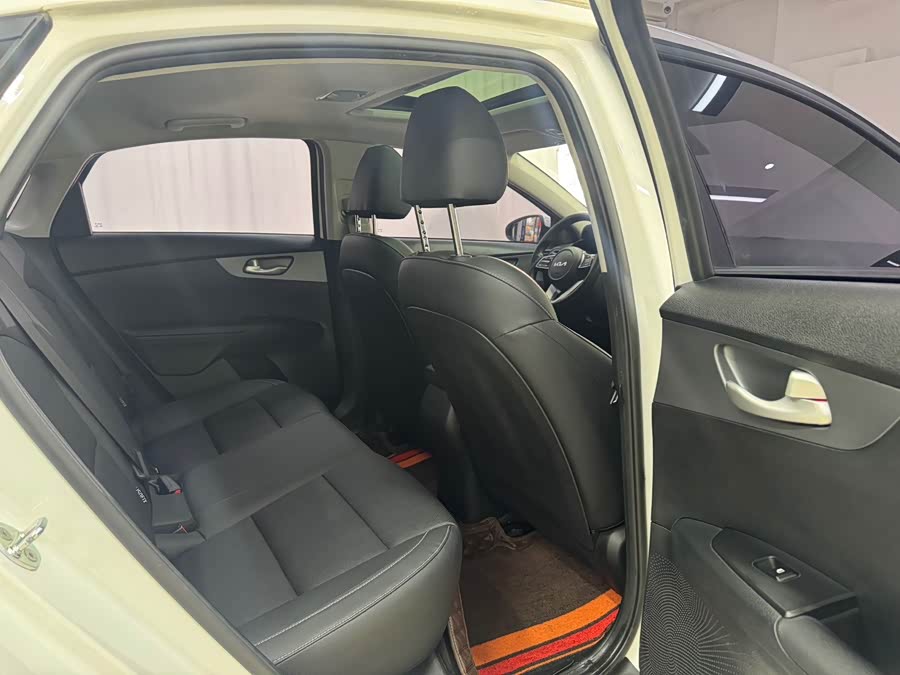 起亚 起亚K3 2022 汽车图片 #10