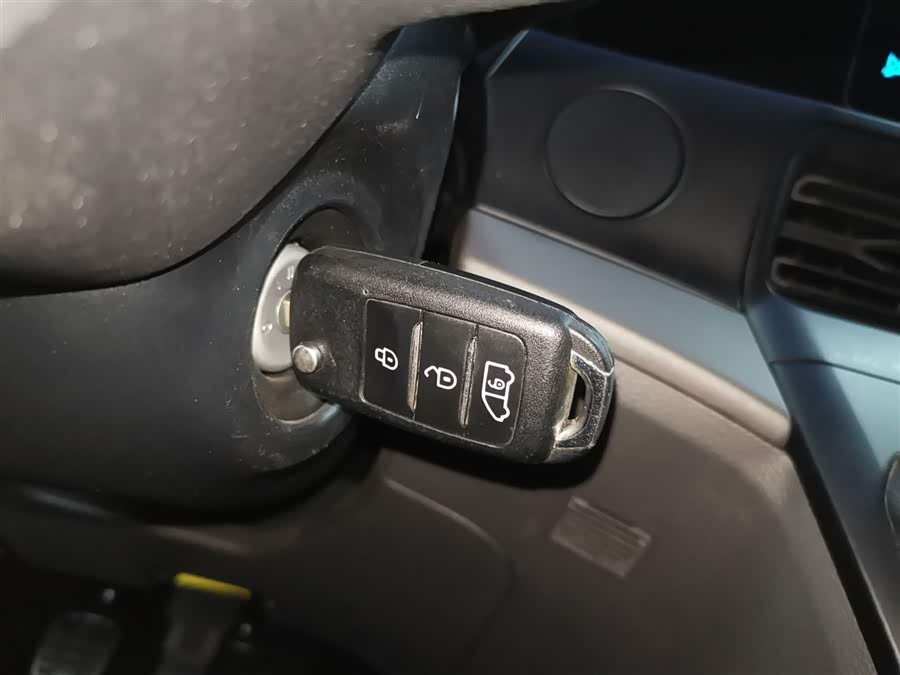 Ford Transit T8 2024 car image #10