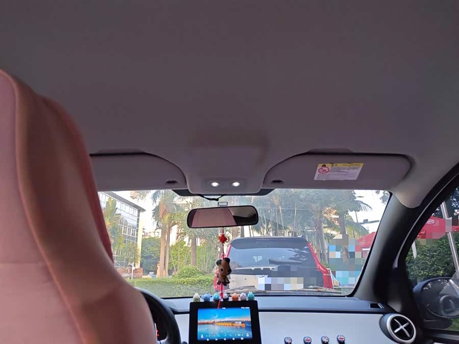 BYD e1 2020 car image #10