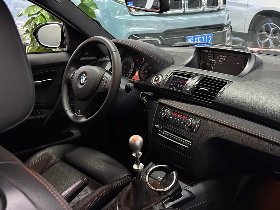 BMW 1 Series M 2013 car image #10