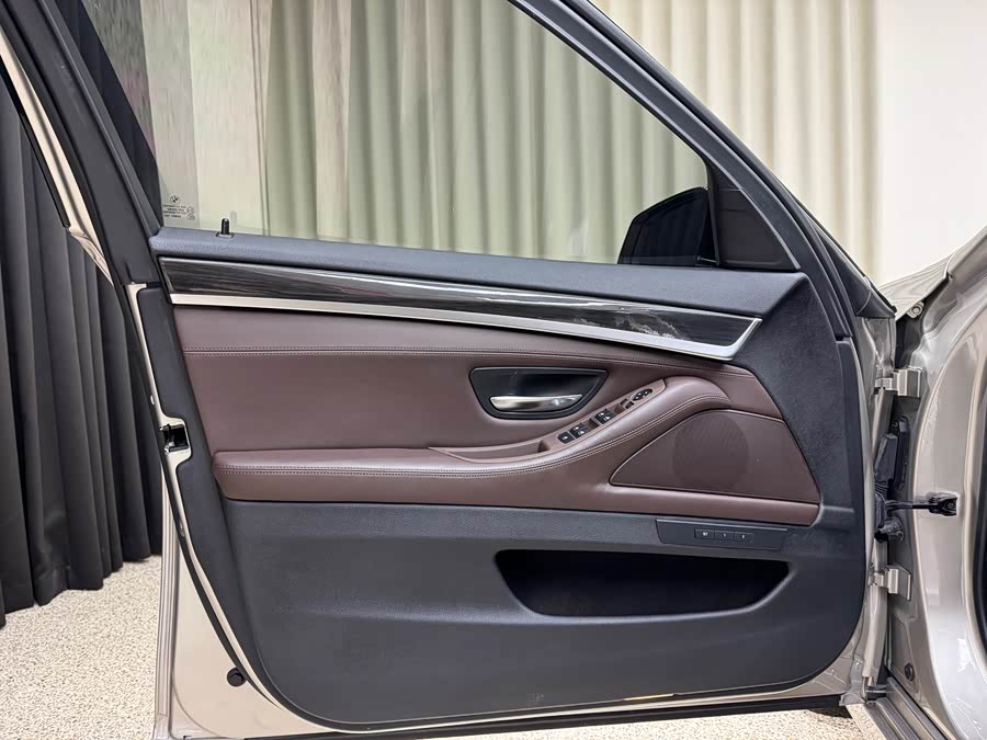BMW 5 Series 2016 #10 BMW 5 Series 2016 car image #10