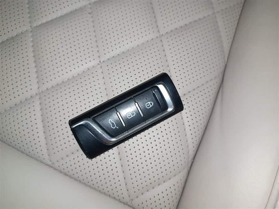 GAC Trumpchi GA8 2016 #10 GAC Trumpchi GA8 2016 car image #10