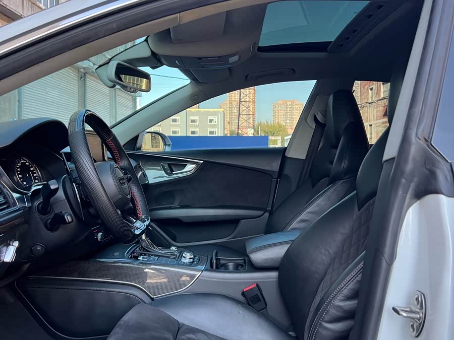 Audi S7 2013 car image #10