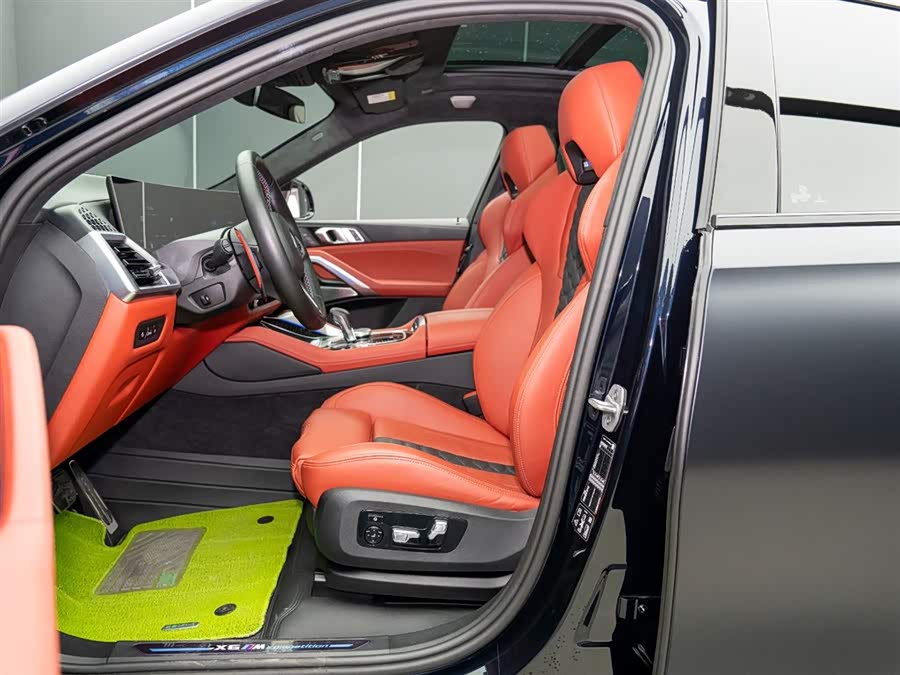 BMW X6 M 2023 #10 BMW X6 M 2023 car image #10