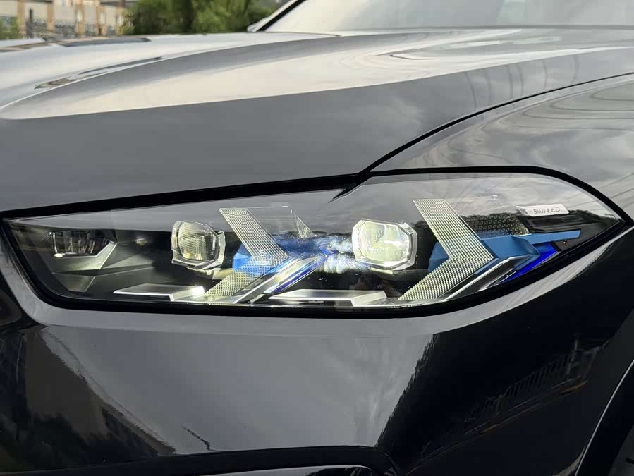 BMW X5 M 2024 car image #10