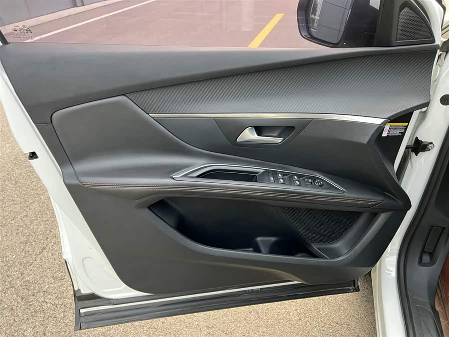 Peugeot 5008 2017 #10 Peugeot 5008 2017 car image #10