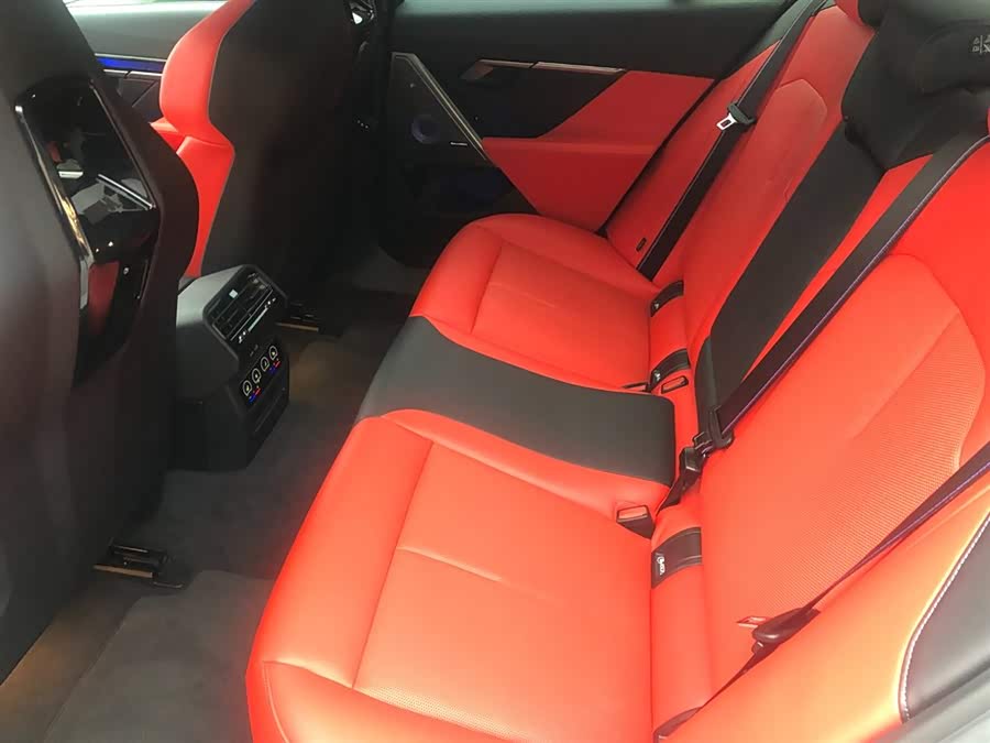 BMW M5 New Energy #10 BMW M5 New Energy immagine di auto #10