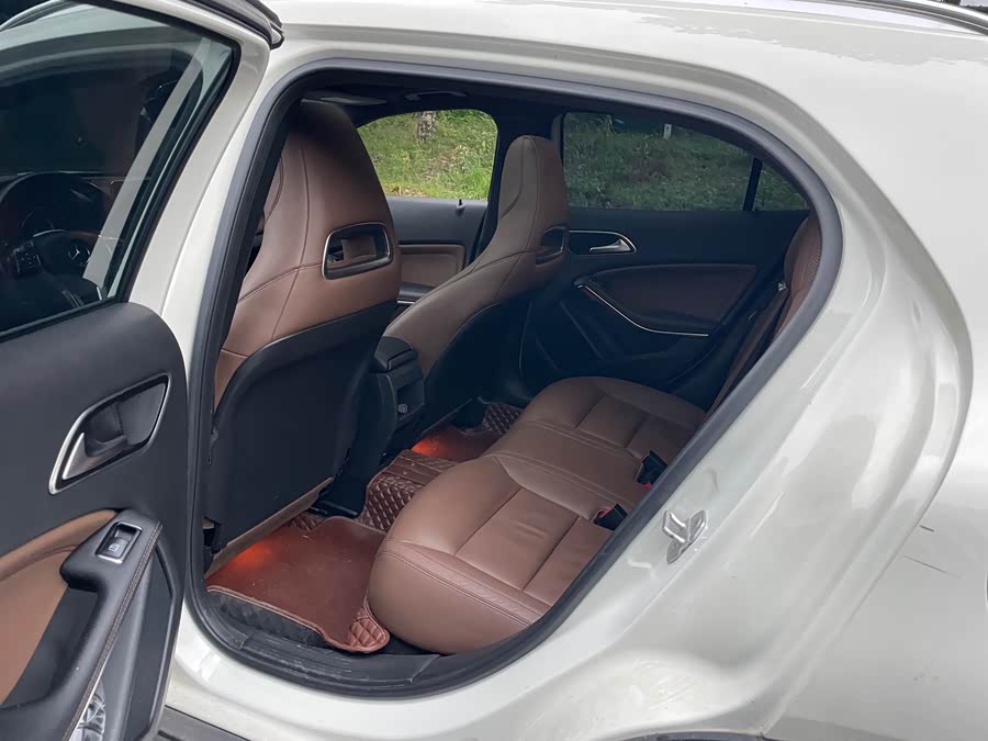 Mercedes-Benz GLA Class (Imported) 2015 #10 Mercedes-Benz GLA Class (Imported) 2015 immagine di auto #10