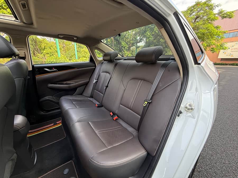 Changan Eado DT 2018 car image #10