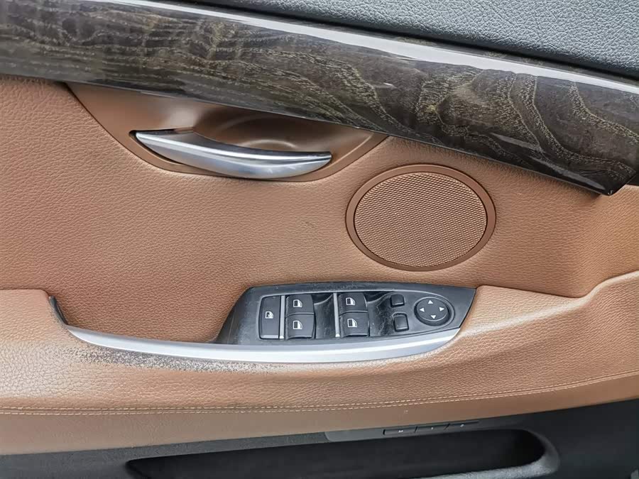 BMW 5 Series GT 2014 #10 BMW 5 Series GT 2014 immagine di auto #10