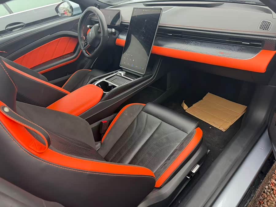 哪吒汽车 哪吒GT 2023 汽车图片 #10