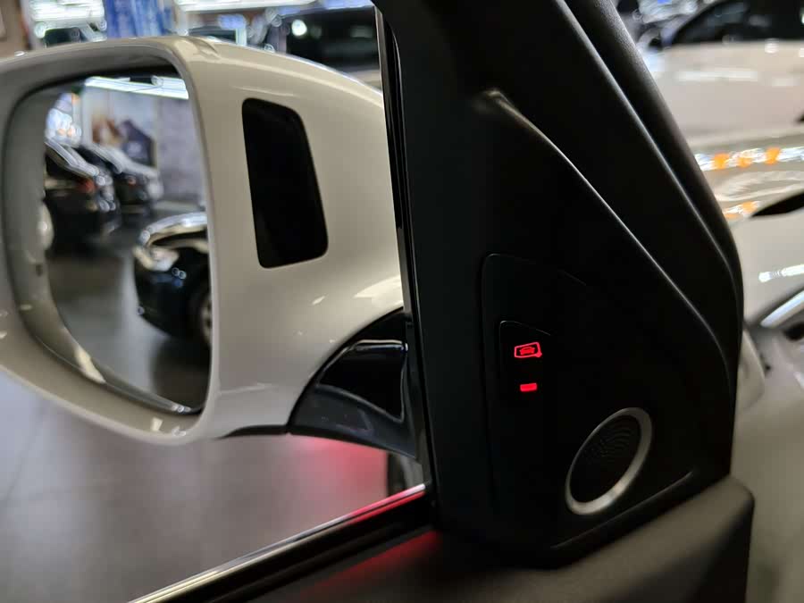 Audi Q5 (Imported) 2016 car image #10