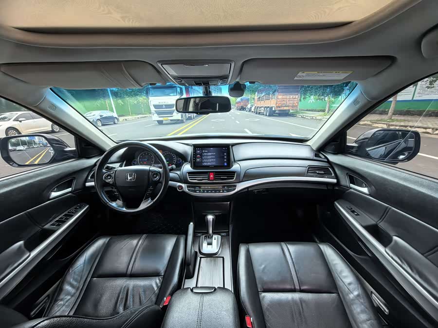 Honda CROSSTOUR 2016 car image #10