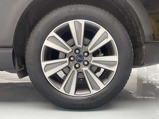Ford Edge 2021 car image #10