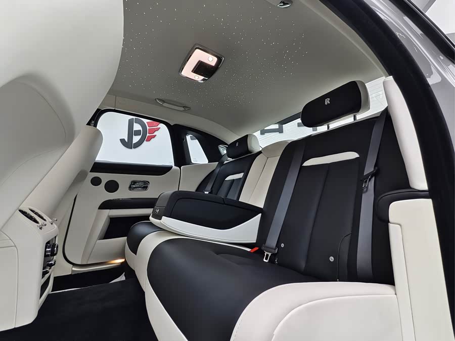 Rolls-Royce Ghost 2024 car image #10
