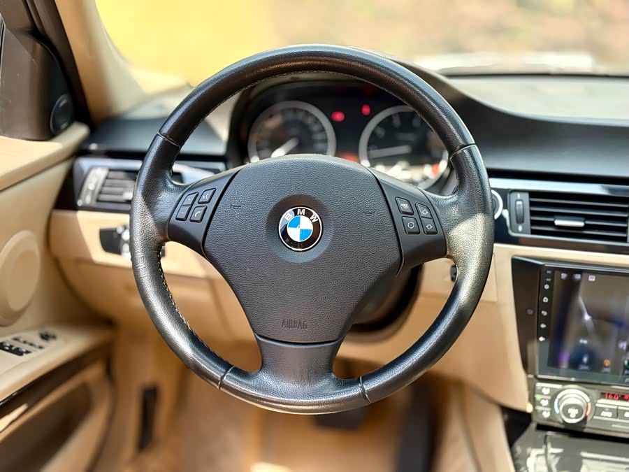 BMW 3 Series (Imported) 2012 car image #10