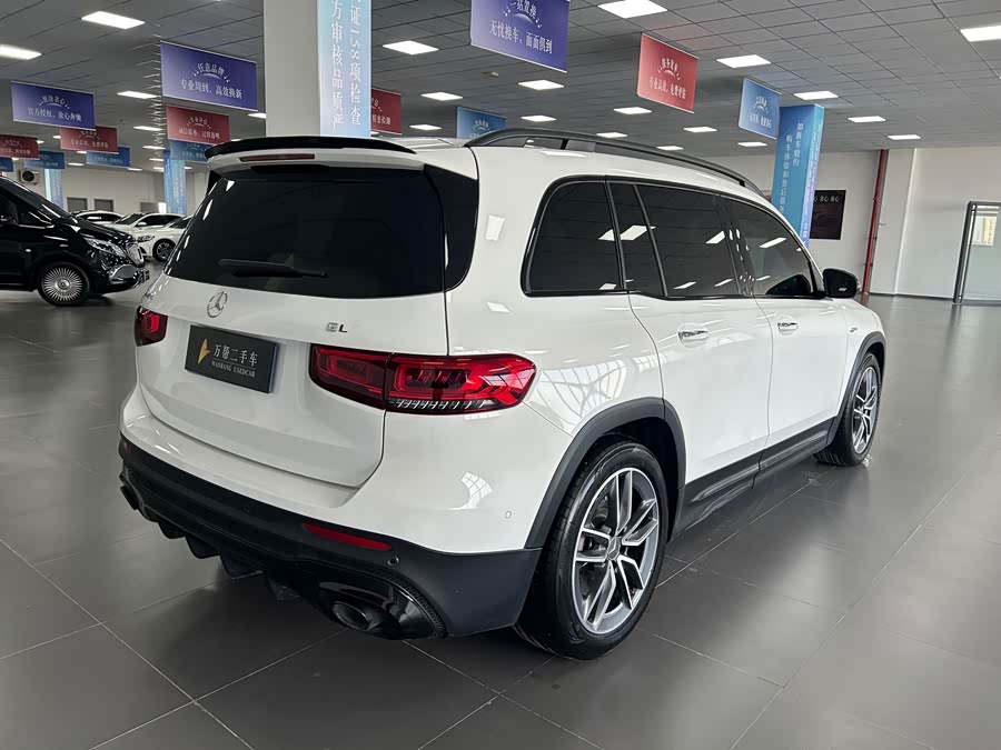 Mercedes-Benz GLB AMG 2023 immagine di auto #10