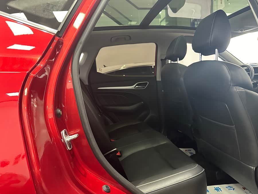 MG ZS 2019 car image #10