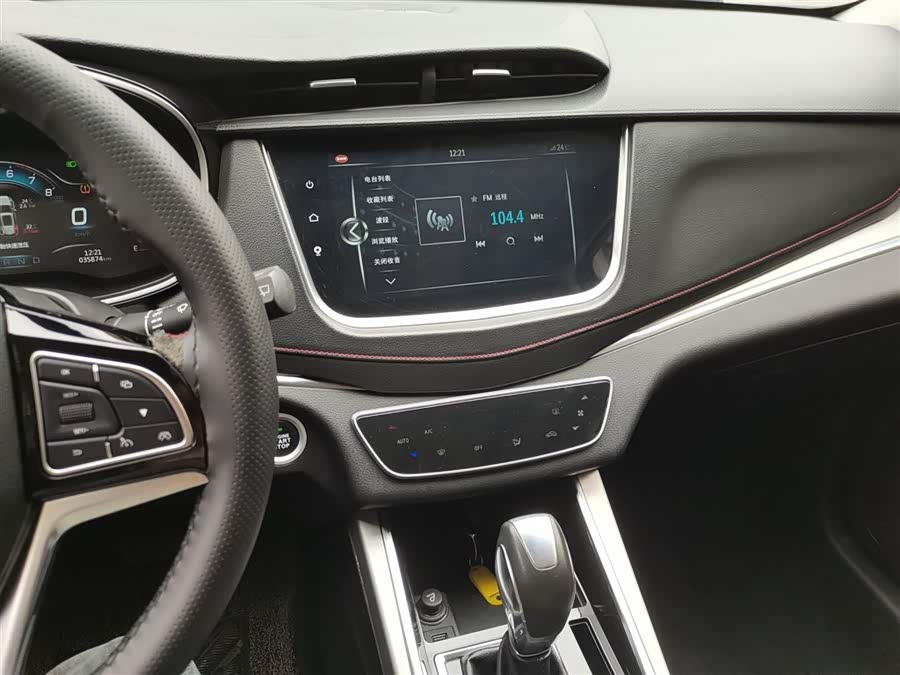 SWM斯威汽车 SWM斯威G01 2018 #10 SWM斯威汽车 SWM斯威G01 2018 汽车图片 #10