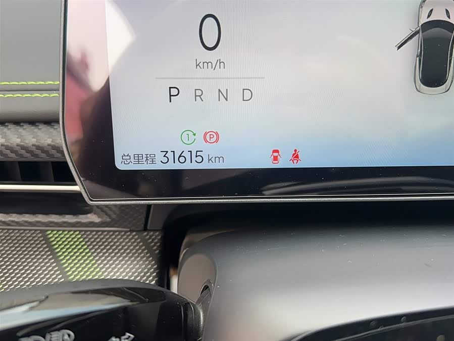 哪吒汽车 哪吒GT 2024 汽车图片 #10