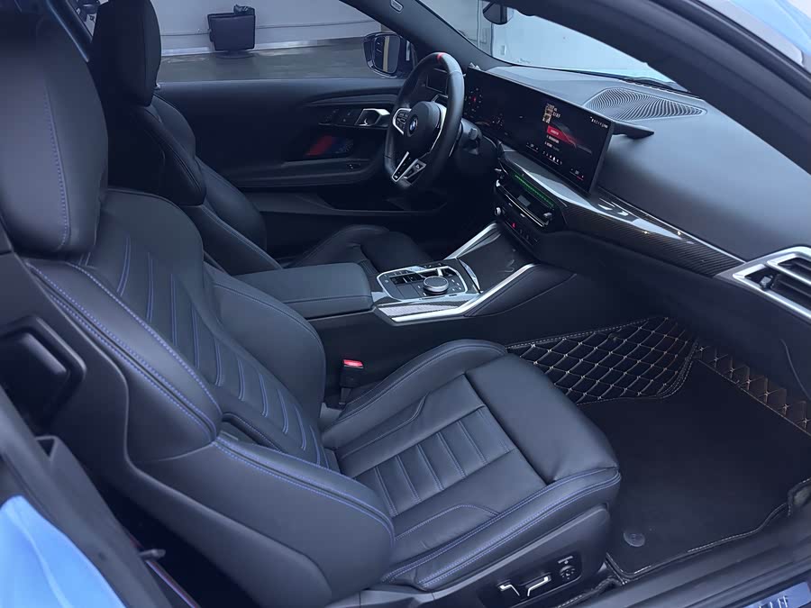 BMW M240i 2025 immagine di auto #10