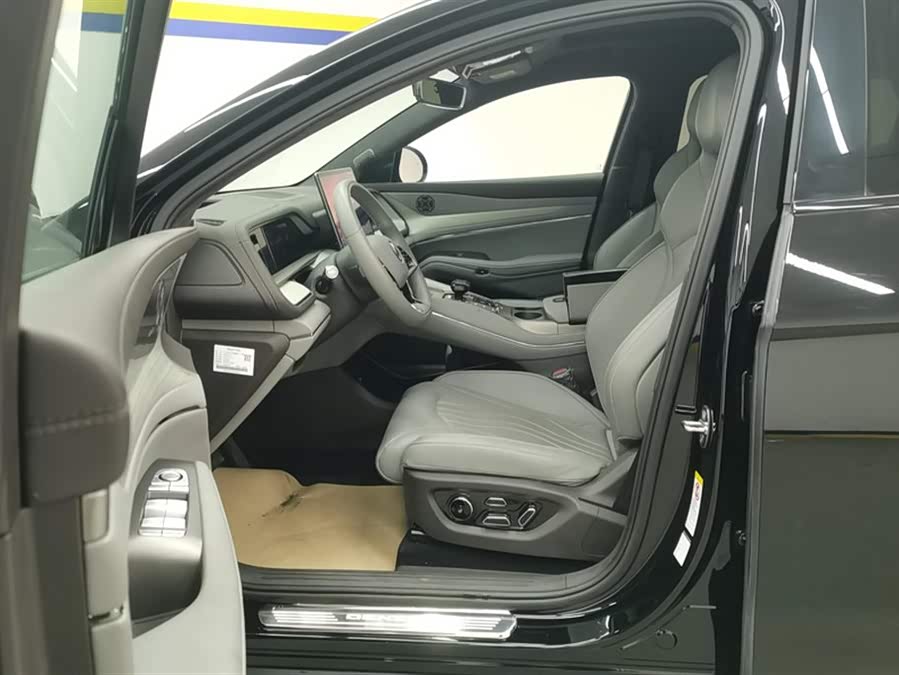 Denza N7 2023 #10 Denza N7 2023 car image #10