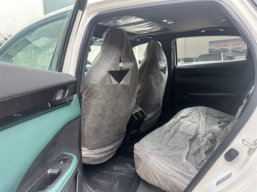 Changan UNI-V iDD 2025 #10 Changan UNI-V iDD 2025 car image #10