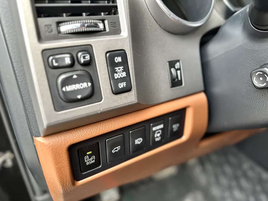 Toyota Sequoia 2012 #10 Toyota Sequoia 2012 imagen de coche #10