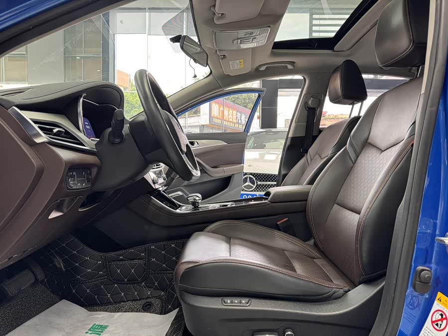 Changan Eado EV 2019 car image #10