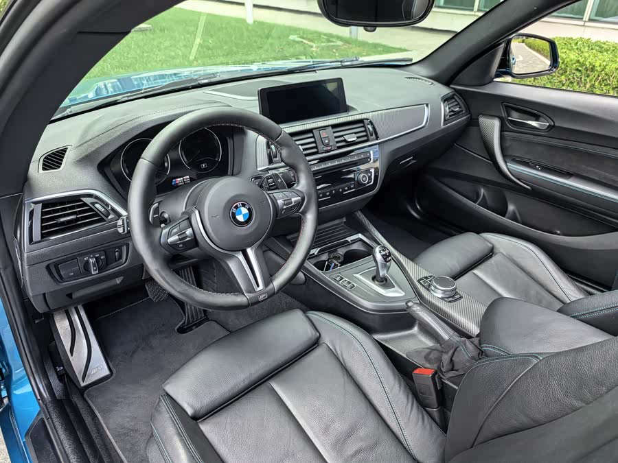 BMW M2 2018 car image #10