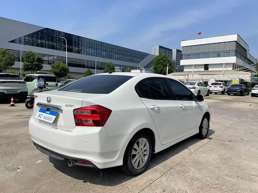 Honda City Classic 2013 #10 Honda City Classic 2013 car image #10