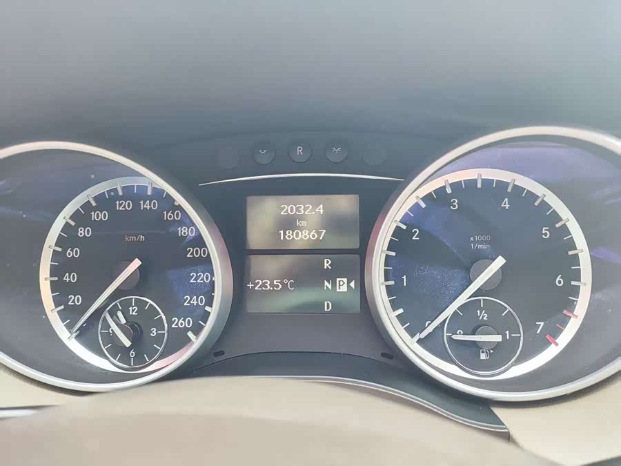 Mercedes-Benz R Class 2012 #10 Mercedes-Benz R Class 2012 car image #10