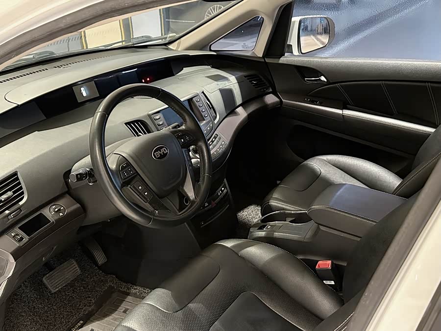 BYD e6 2017 #10 BYD e6 2017 car image #10