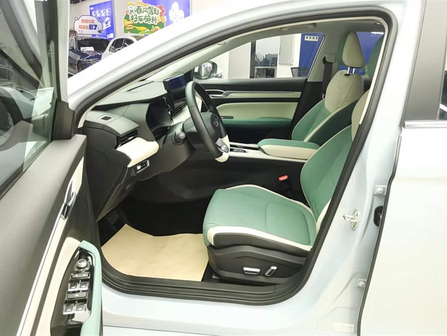 GEELY Emgrand L HiP 2022 car image #10