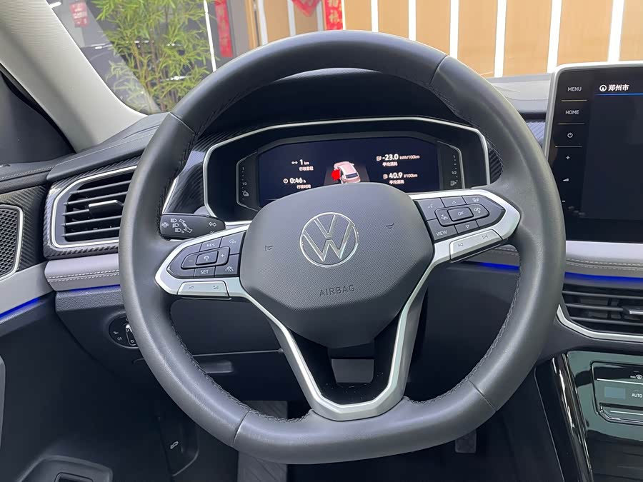 Volkswagen Tayron GTE 2023 #10 Volkswagen Tayron GTE 2023 car image #10