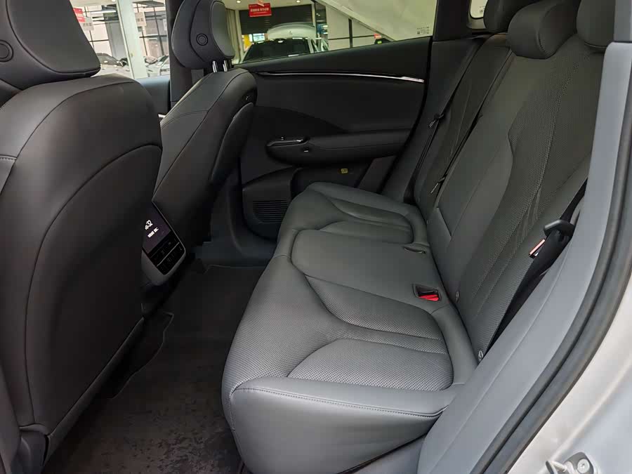 Xpeng G7 2025 immagine di auto #10