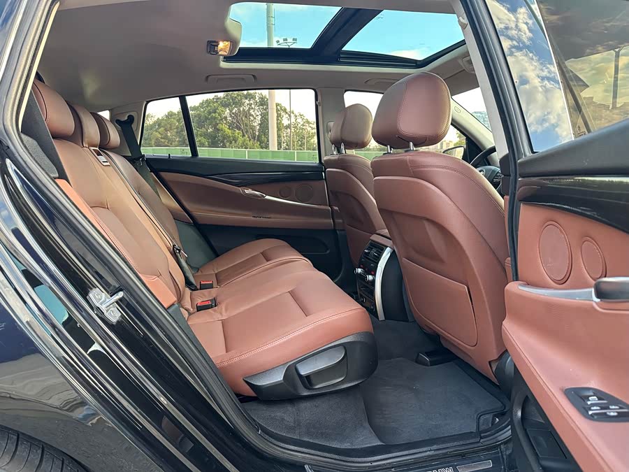 BMW 5 Series GT 2014 #10 BMW 5 Series GT 2014 immagine di auto #10