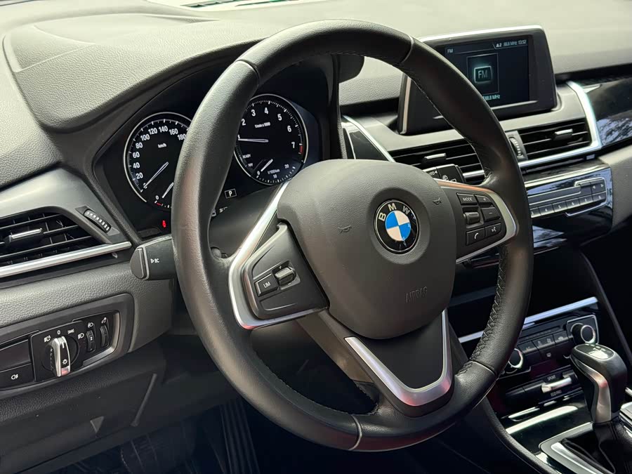BMW 2 Series Tourer 2019 car image #10