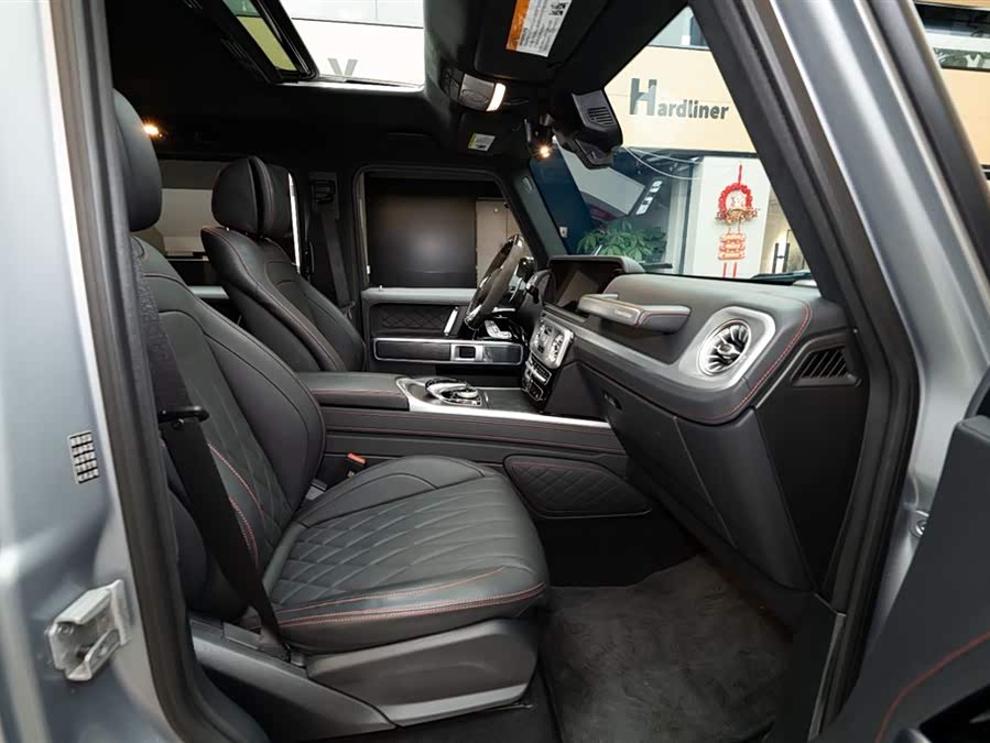 Mercedes-Benz 2024 car image #10