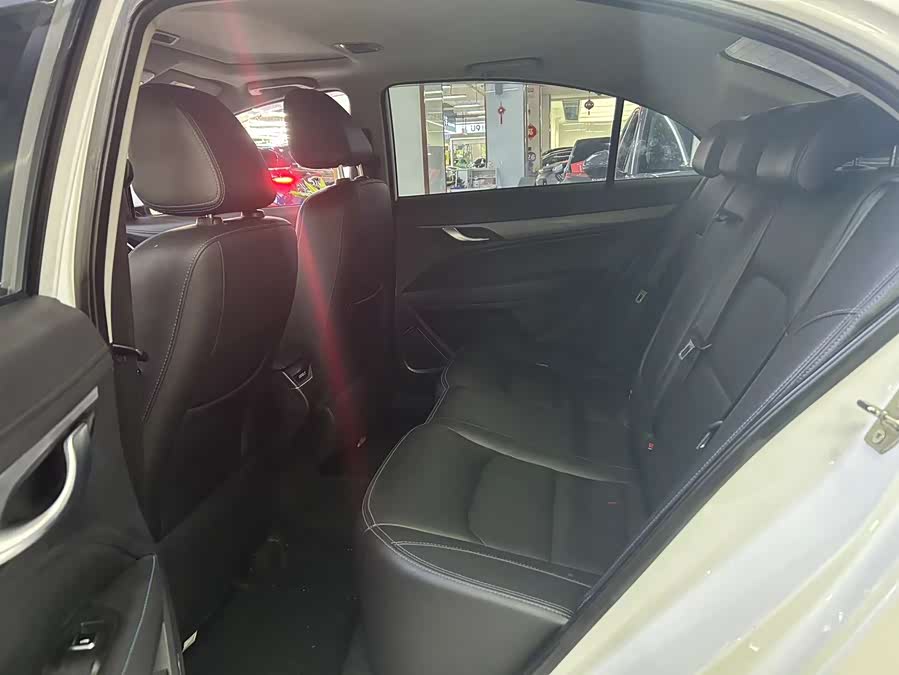 GEELY Emgrand New Energy 2018 #10 GEELY Emgrand New Energy 2018 car image #10