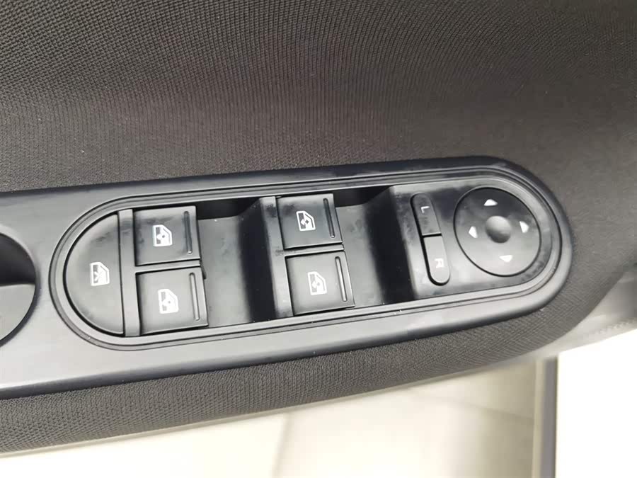 MG 3 SW 2016 car image #10