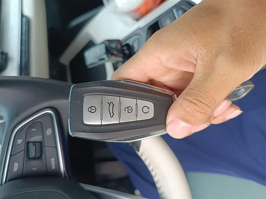 GEELY Emgrand L HiP 2023 immagine di auto #10