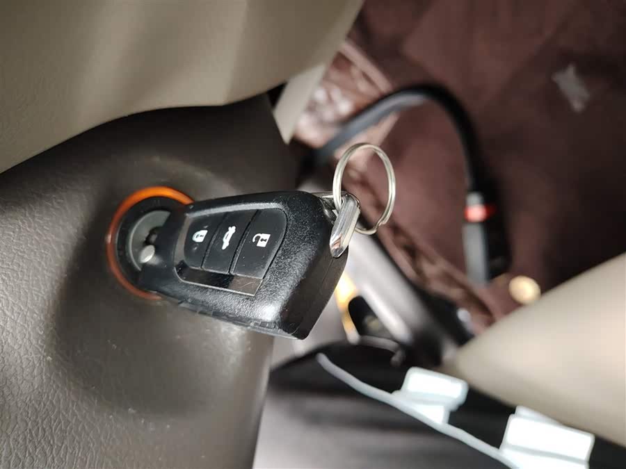 Toyota Reiz 2017 immagine di auto #10