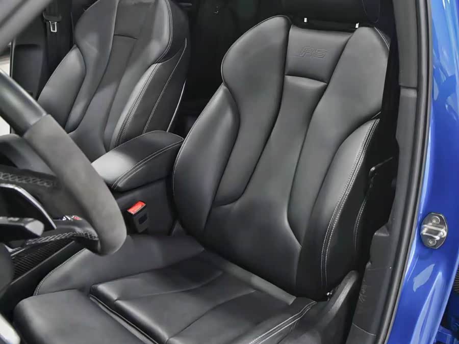 Audi RS 3 2018 car image #10