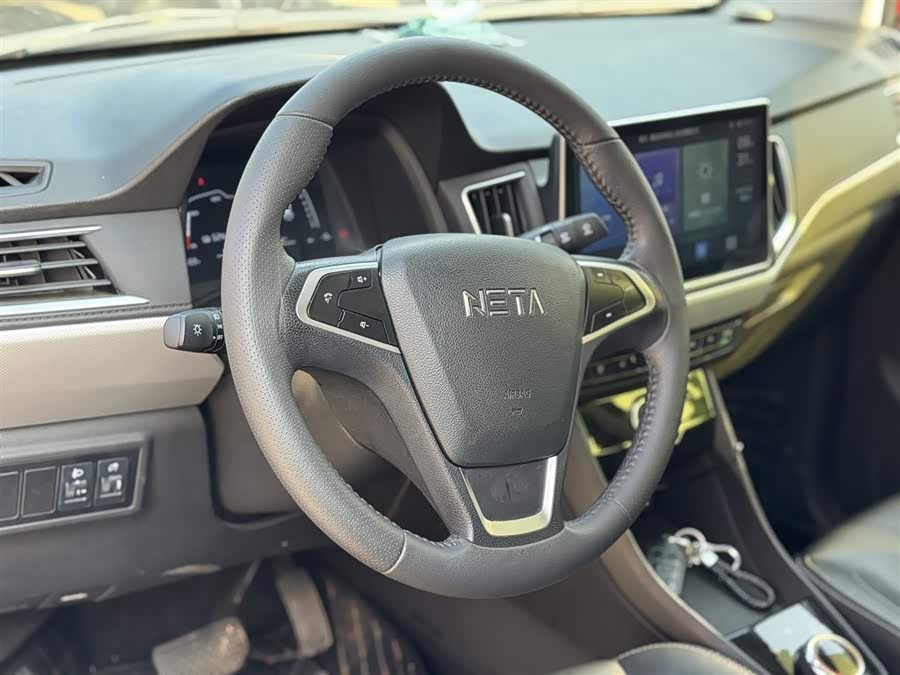 哪吒汽车 哪吒N01 2020 汽车图片 #10